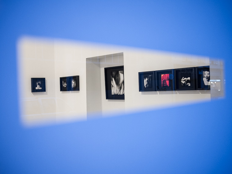 Exposition de Costa Obscura de Gilles Picarel dans le projet Corpus 4X à la galerie Auberkampf pour le mois de la Photo-OFF en 2012
